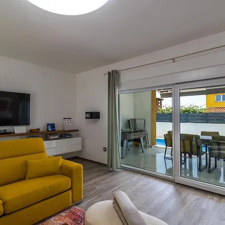 Sunce Villa *